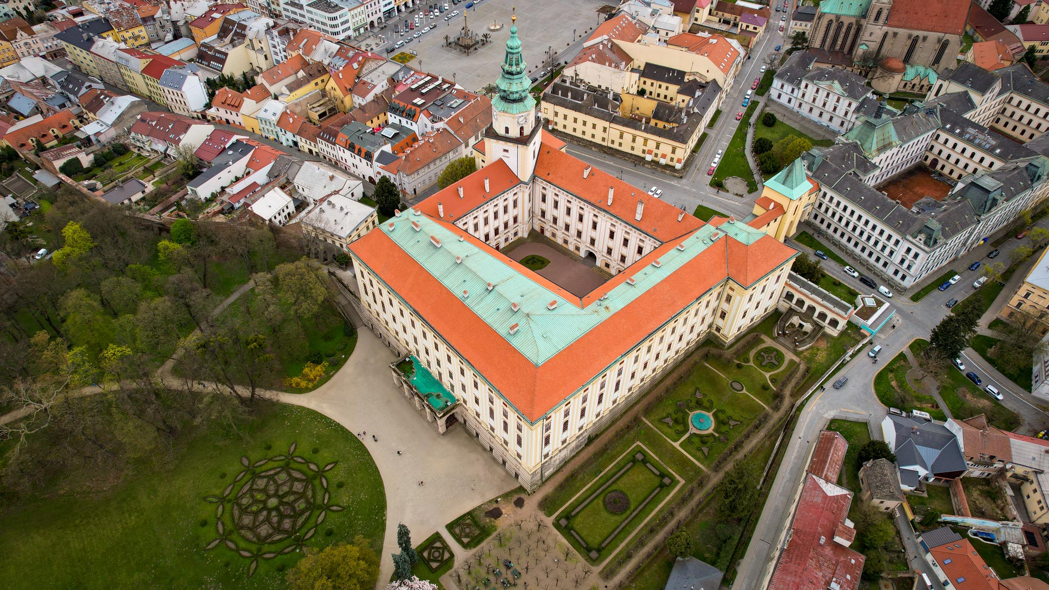 Arcibiskupský zámek Kroměříž - realizace Pělucha Střechy